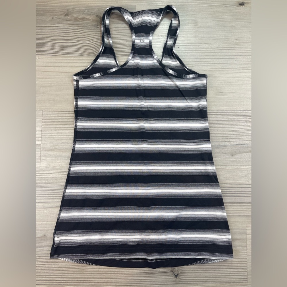 Lululemon Women’s Cool Racerback Tank Top Capilano Stripe Black White - Size 6